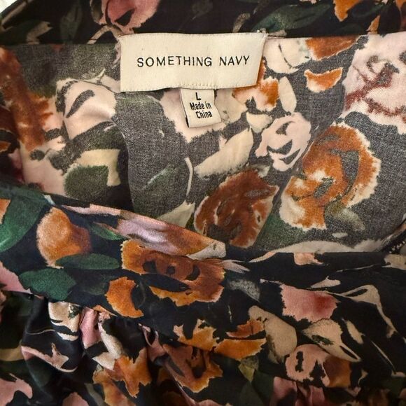 Something Navy Floral Ruffle Button Up Dress size Large-F10 - Picture 7 of 8